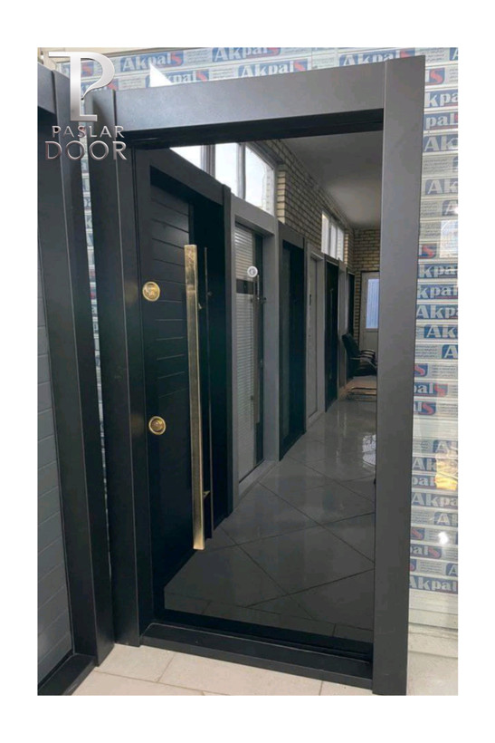 درب ضدسرقت مدرن ،شیشه تمام سکوریت براق، مجهز به دستگیره طلایی و قفلهای طلایی