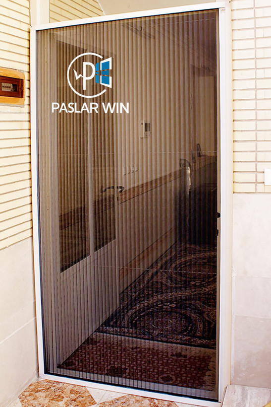 توری پلیسهای برای درب ورودی آپارتمان با قاب آلومینیومی سفید و طراحی مدرن برای جلوگیری از ورود حشرات"