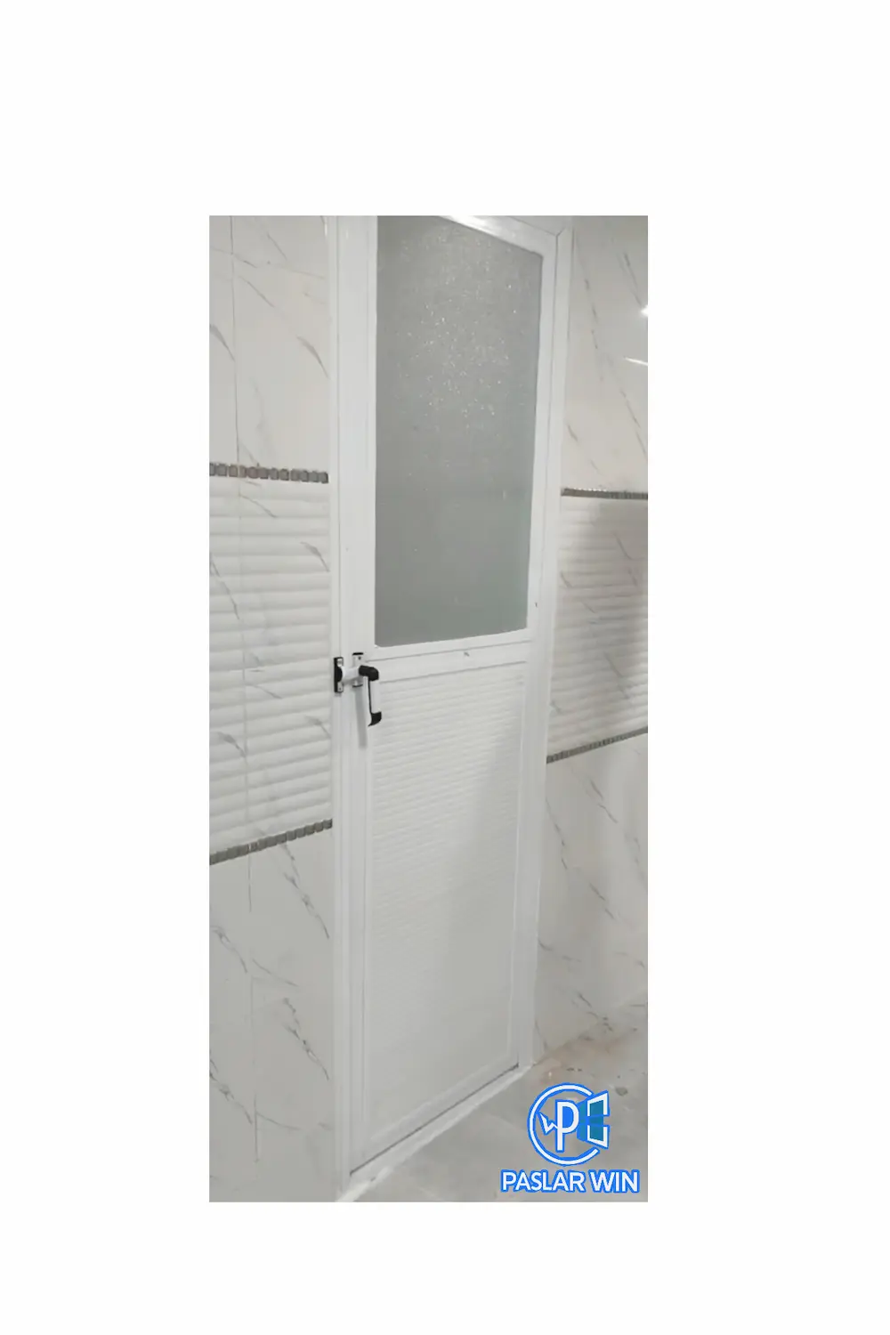درب دوجداره سفید upvc نیم پنل در پاسلاروین در بندرلنگه