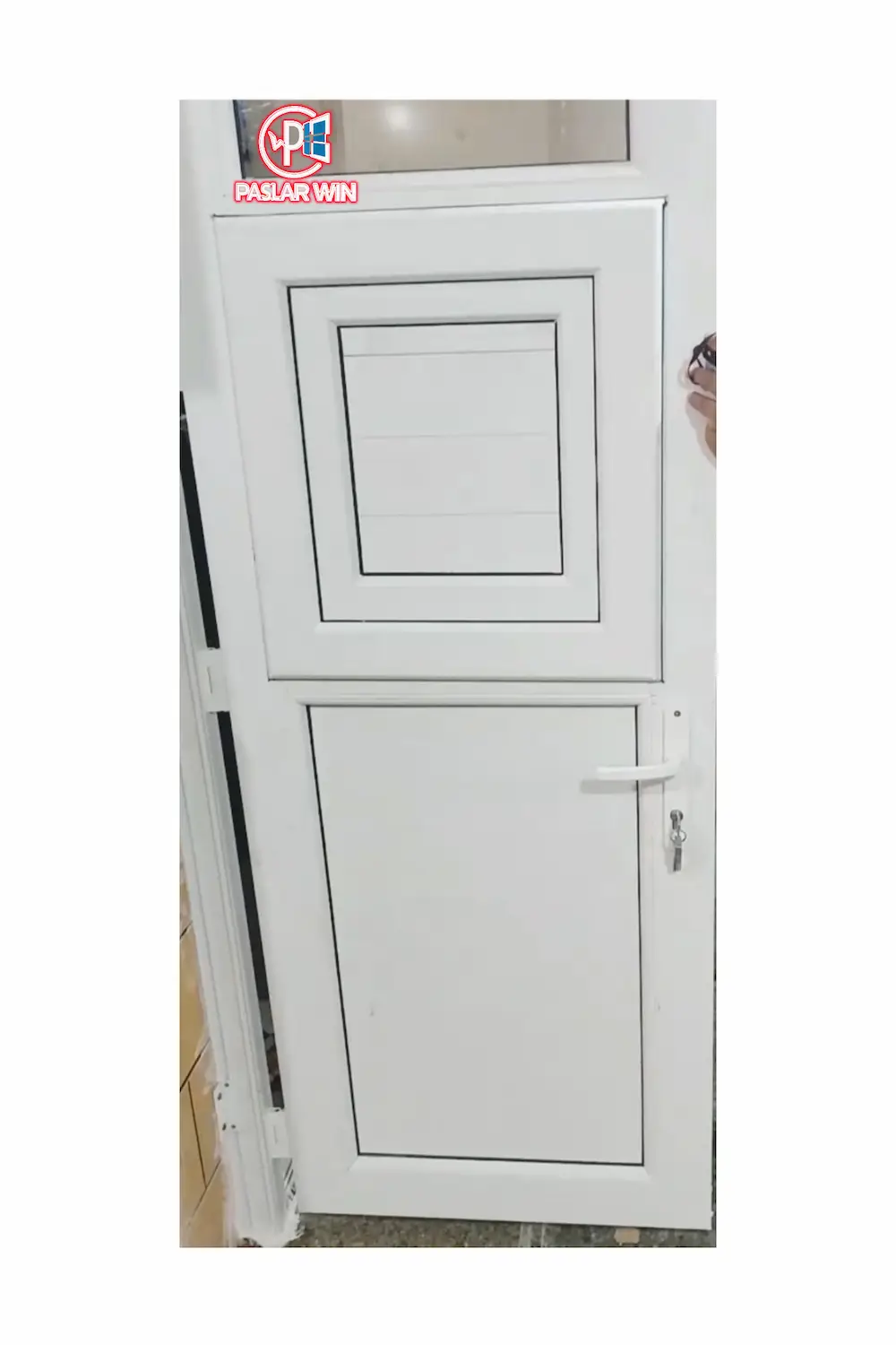 درب سفید upvc در کیش