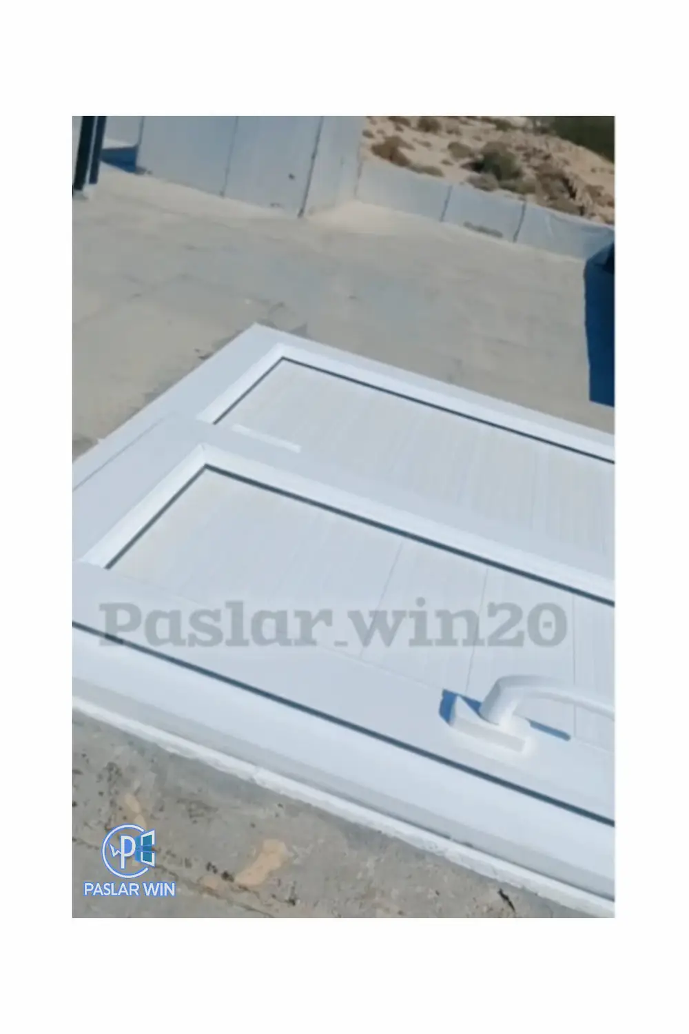 بازسازی درب قدیمی آب انبار به درب دوجداره ی upvc بسیار مقاوم و زیبا در پاسلاروین در بندرلنگه